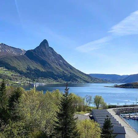 2 Bedroom Gorgeous In Orsta