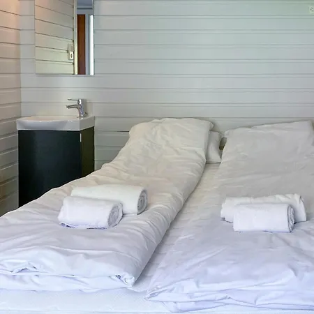 2 Bedroom Gorgeous In Feriehus
