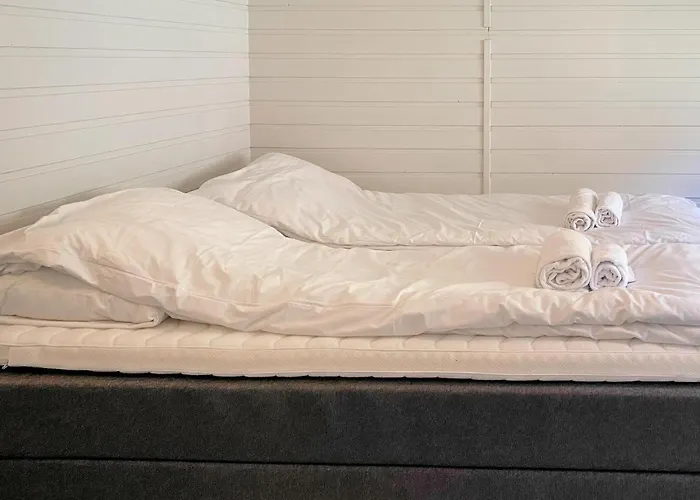 2 Bedroom Gorgeous In